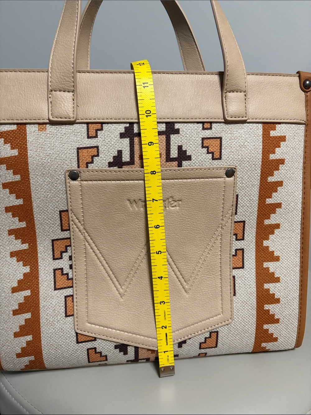 Wrangler Beige & Tan Southwestern Tote Bag - Picture 10 of 12
